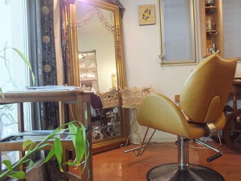 ヘアースタジオ ウィーゾ Hair Studio Weezoの写真/18歳未満のお子様のママ限定◎≪カラー＋カット＋フルボ酸コース￥6960≫子育てを頑張るママを応援★