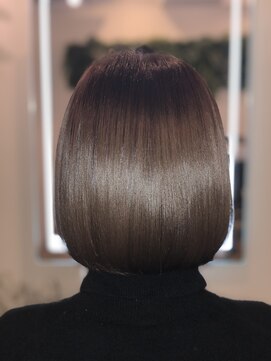 アールサロン アオヤマ(Rr SALON AOYAMA) プラチナミネコラボブ