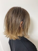 ロンド ストラーダ 心斎橋(Lond strada)&nbsp;【津賀　涼】ショートグレージュカラーボブウルフココアベージュ