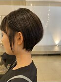 耳掛けくびれショート