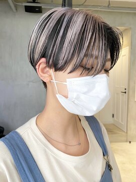 エリマ 調布(elima) マッシュショートローライト前髪ありインナーカラー ハイライト