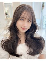 マウル 栄(MAEUL)&nbsp;小顔　韓国　レイヤーカット　前髪　ネビージュ