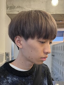 バイフィフス 原宿/表参道(by fifth) センターパート韓国風メンズミルクティーベージュダブルカラー