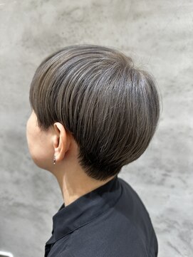 イニ 福井店(ini) マッシュヘア×グレージュローライト《出海》