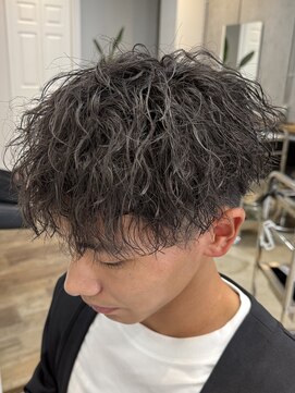 リット(lit.) MEN’S HAIR/波巻ツイストスパイラル/フェザーパーマ/守谷