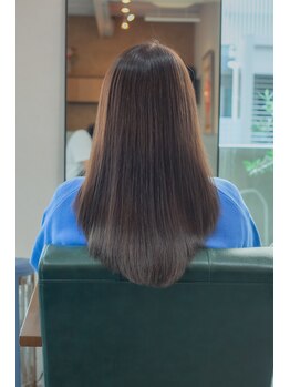 リスボーン(RESBORN)の写真/【JR吹田駅】”根本から髪質改善”をモットーに、くせ毛やうねりのお悩み解消のお手伝い♪憧れの美髪へ…◇