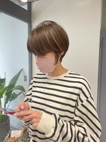 ジービージー(GBG)&nbsp;くびれショートボブ40代50代グレイカラー白髪染め白髪ぼかし