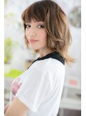 外国人風!毛先カラーこなれ感くびれセミディa