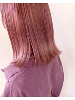 アリエッタ アザブ(ARIETTA AZABU)&nbsp;《オオタキマサシ》N.カラー　ピンクベージュ　切りっぱなしボブ