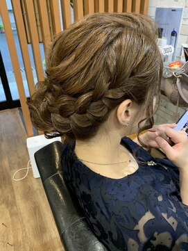 ララ(RARA) サイド編み込み