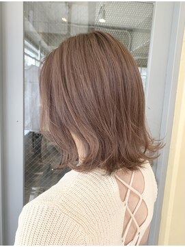 エンシー(ENCI) 柔らか外ハネボブ/ほんのりピンクなベージュカラー/テラコッタ