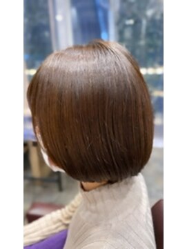 ビースリー ロア ショートボブ×イルミナカラー 2021/12/18