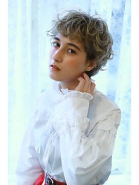 スピガ(SPIGA) ハイトーン×ハンサムショート