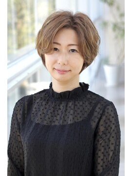 ミスエッセンス(MISS ESSENCE) 大人のオシャレセンター分けショート/ミスエッセンス竹下