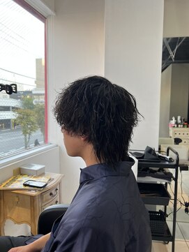 アイズ 海老名(AIZU) 波巻きツイストスパイラルパーマ　メンズウルフ　メンズパーマ