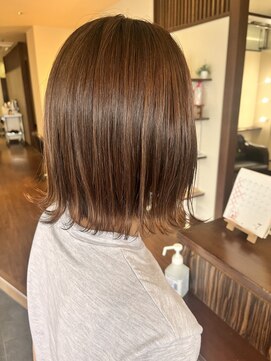 アフェクテュー 志度店(affectueux) １０代２０代３０代ミディアムヘア