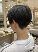 刈り上げショート 刈り上げ女子メンズライク ハンサムショート