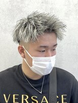 ルースト 西院店(ROOST)&nbsp;ツイストパーマ/ホワイトメッシュ/フェード/ベリーショート