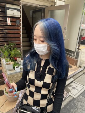 ヘアー アレス(hair ales) ブルーヘア/レイヤーカット/インナーカラー/ブルーバイオレット