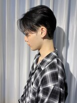 ユーフォリア 渋谷グランデ(Euphoria SHIBUYA GRANDE) メンズツーブロック センターパート 毛流れパーマ MOMO