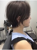 小顔ヘア簡単スタイリングマッシュショートニュアンスカラー