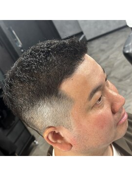 ヨロ(YOLO) 刈り上げスタイル