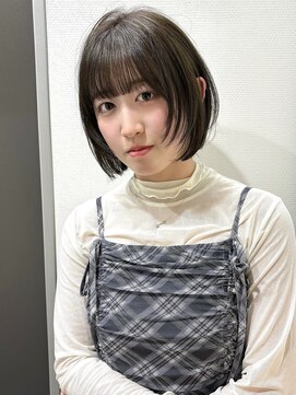 ユーフォリア 渋谷グランデ(Euphoria SHIBUYA GRANDE) ボブレイヤー 前髪 オリーブベージュ