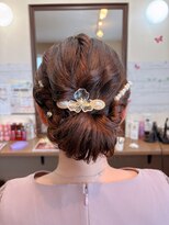 サロンドミナ(SALON DE MINA)&nbsp;カールエレガントシニヨン