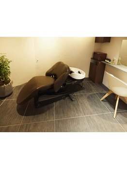 《贅沢個室×極上ヘッドスパ》で疲労をリセットしませんか？似合わせCUT/髪質補正メニューもご用意◎