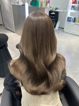 アルドーレフィエロ シンサイバシ(Ardore fiero shinsaibashi) ヘーゼルグレージュ☆ブリーチなしダブルカラー20代30代40代