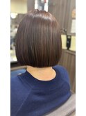 大人可愛い】艶感たっぷり＊バイオレット×切りっぱなしボブ