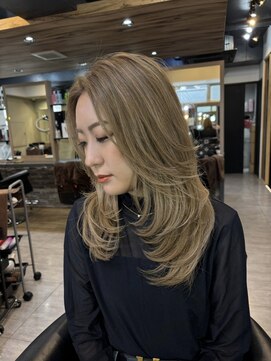 ラピス 横浜(Lapis) Hバタフライレイヤーカット顔まわり髪質改善ブリーチエクステ