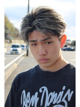 ブレッド 倉敷(BRed) ホワイトハイライトフェザーショート