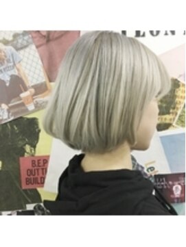 トロニー(TLONY) ホワイトヘア バックstyle