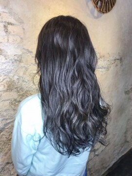 フロール 上大岡(Flor) 【Flor_上大岡】*無造作カール+シアアッシュ*