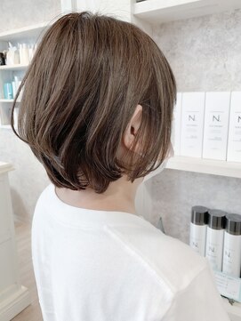 キャアリー(Caary) 福山市美容室Caary人気 艶大人っぽひし形ショートボブ