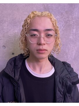 ノーフューチャー(NO FUTURE) スパイラルパーマ