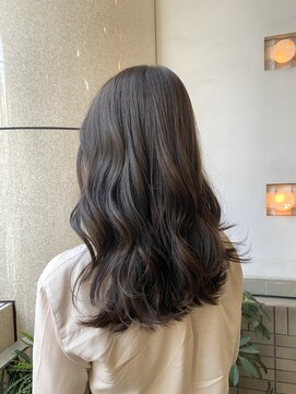 ヘアアンドメイク スタジオ ミムロ(HAIR&MAKE STUDIO MIMURO) ロングウェーブ・艶々グレージュ