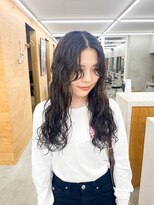 トゥコ(tuco)&nbsp;ロングパーマ　パーマ　スパイラルパーマ　ラフウェーブ　前髪