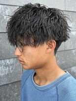 ヒュイル バイ ニアウ(Hwyl by Niau)&nbsp;メンズマッシュソフトツイストスパイラルパーマニュアンスパーマ