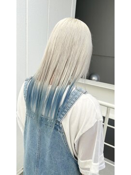 いろあそび 八王子 ホワイト×水色