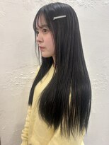 キキ(kiki) 黒髪ロングストレート