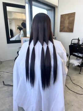 バトン(BATON) ヘアドネーション×切りっぱなしボブstyle