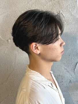 ニアウ 高崎店(Niau) メンズセンターパートニュアンスフェザーパーマ群馬高崎眉毛韓国