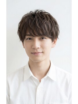 軽め束感 動き出るメンズショート