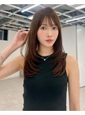 シースルーバング ロングヘア 透け感ブラウン