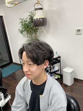アイカワ 京都今出川 ツーブロック/アップバング/シャドウパーマ/縦落ちカール/今出川