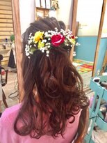 ロカット サロン(Roquat Salon)&nbsp;浴衣袴に生花かすみ草アレンジ【ヘアアレンジ　立川/立川南口】