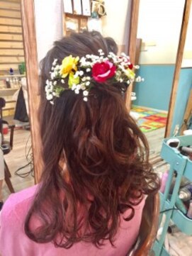 ロカット サロン(Roquat Salon) 浴衣袴に生花かすみ草アレンジ【ヘアアレンジ　立川/立川南口】