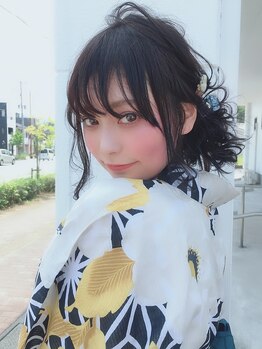 髪創の写真/ハンドメイドアクセでアレンジヘアを更に可愛くしあげます♪ワンランク上のアレンジで周りと差が付く☆